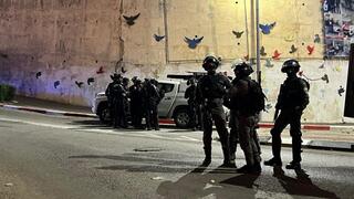 כוחות משטרה מתכוננים לפיזור הפרת סדר באום אל פחם