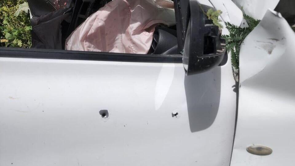 האוטו שנפגע בפיגוע הירי בצומת חמרה