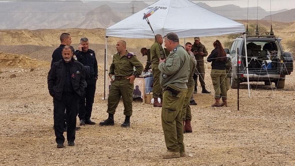 מפקד מחוז דרום במשטרה, ניצב פרץ עמר, בחיפושים