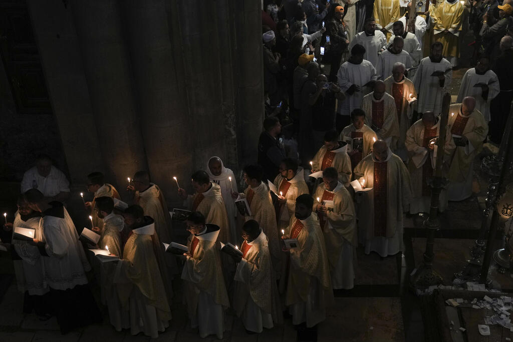 Latin Patriarch holds Easter services in Jerusalem 