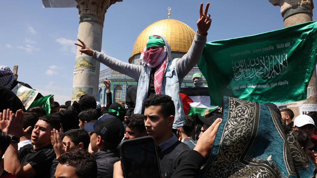 תפילות היום השישי הרביעי של הרמדאן הבר הבית