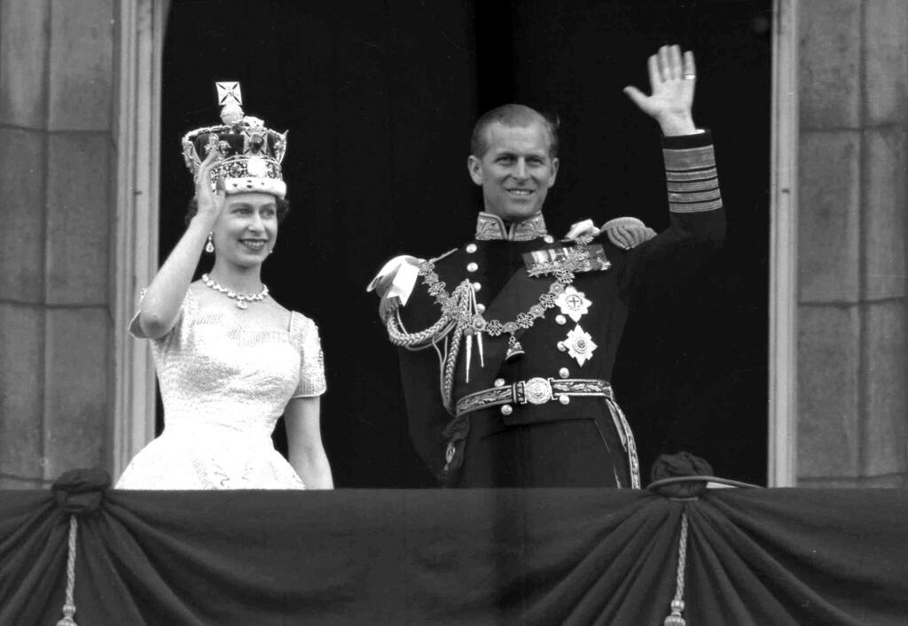 טקס הכתרה המלכה אליזבת השנייה 