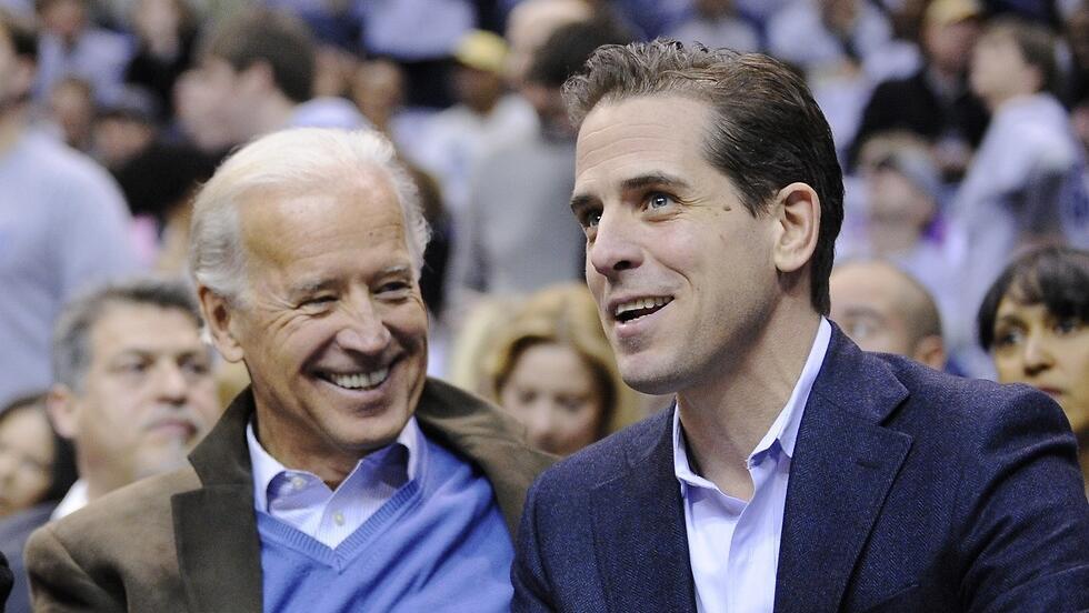 Joe Biden with his son Hunter 