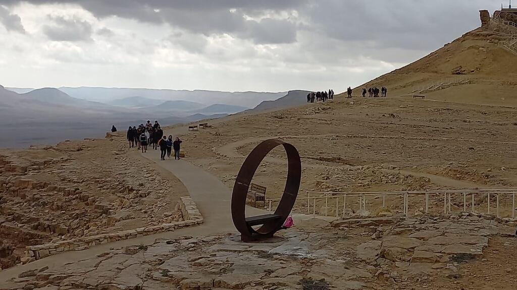 Рои Рот, памятник "Гироскоп" (Фото и дизайн: Рои Рот) המיצב שבנה רואי רוט לזכר אביו