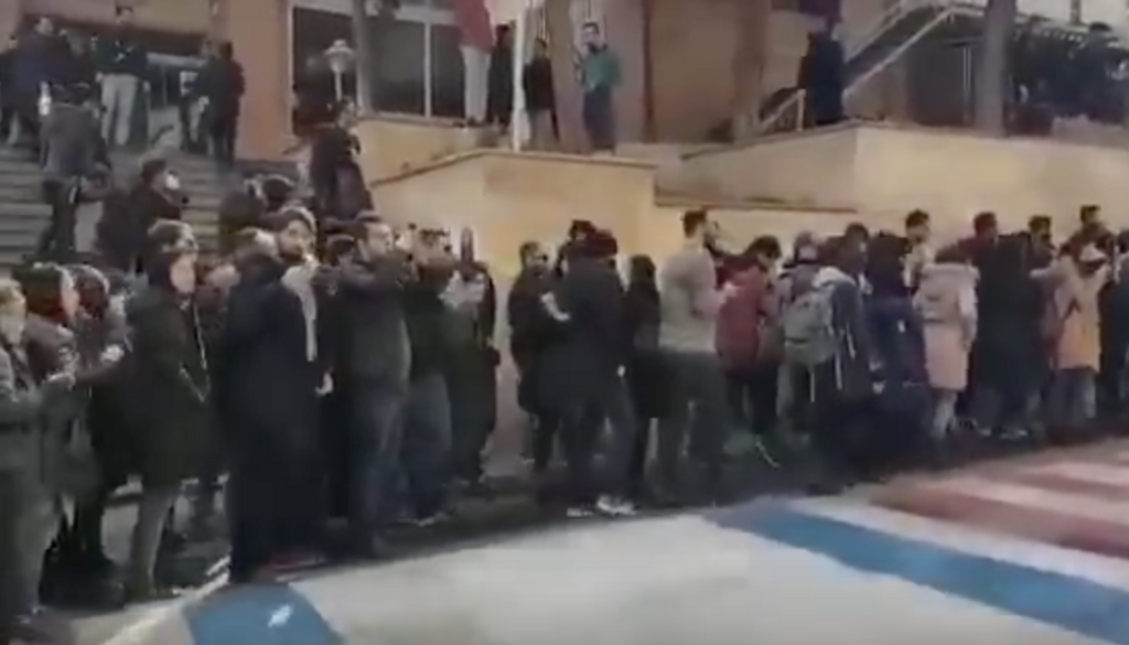 Iranians refuse to step on Israeli flag at university