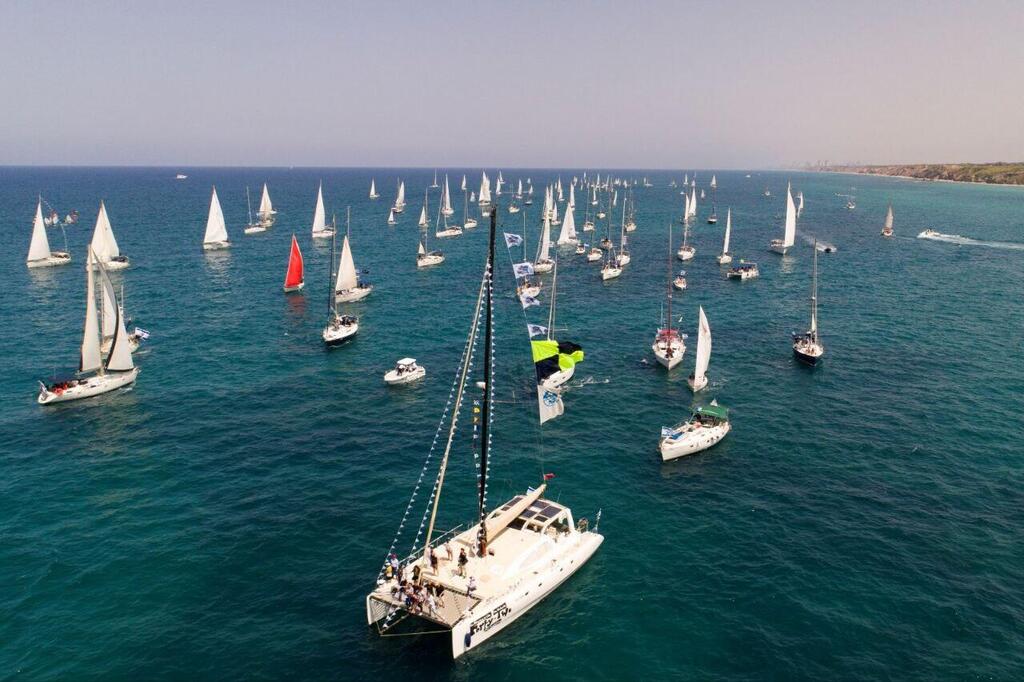 Морской парад в День независимости (Фото: Лирон Альмог) משט יום העצמאות