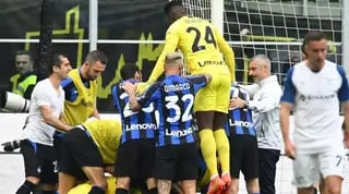 שחקני אינטר חוגגים