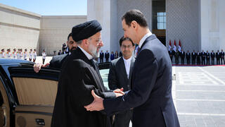 נשיא איראן איברהים ראיסי נפגש עם נשיא סוריה בשאר אסד בדמשק