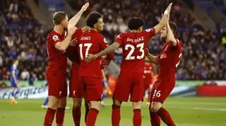 שחקני ליברפול חוגגים