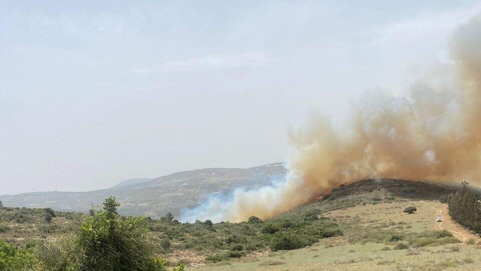 שריפת קוצים בהר טורעאן מתחת לבית רימון
