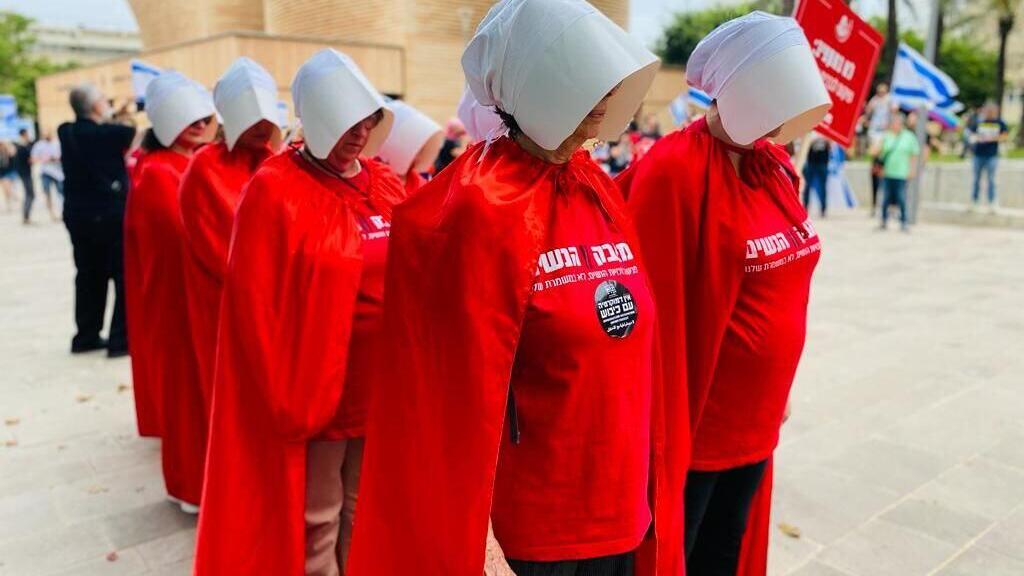 מיצג בונות אלטרנטיבה מחאה נגד שמחה רוטמן באוניברסיטת תל אביב