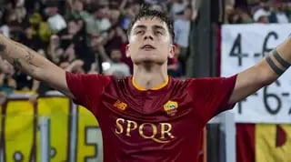 פאולו דיבאלה חוגג