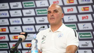 מאמן נבחרת ישראל אלון חזן