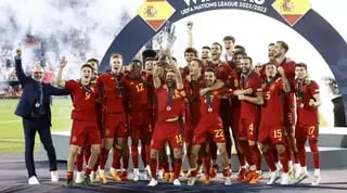 נבחרת ספרד עם גביע האומות