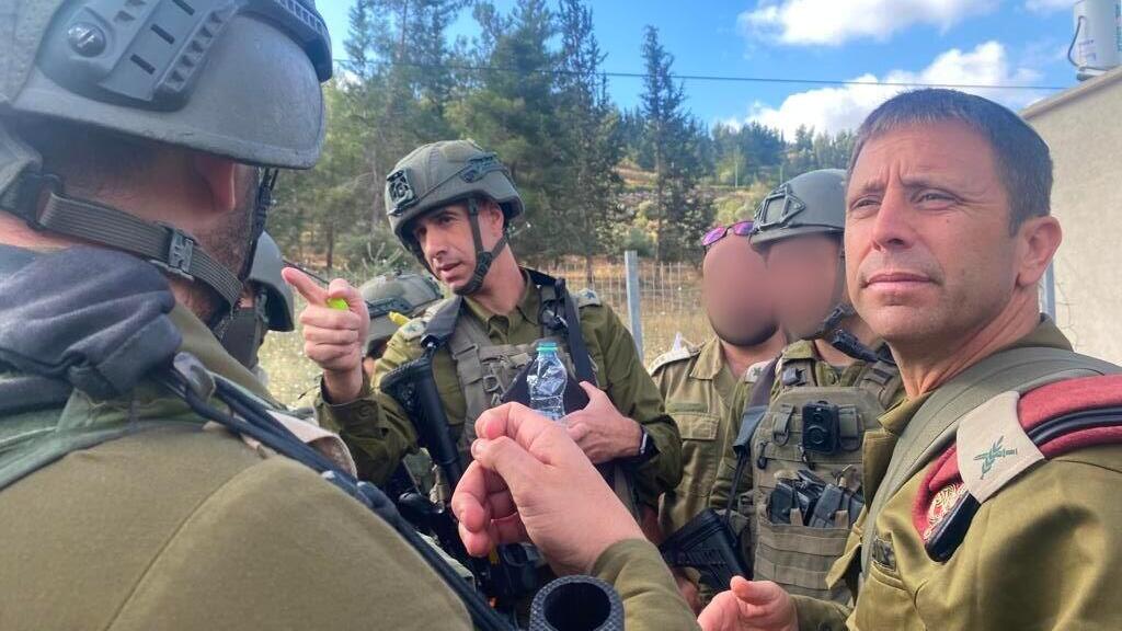 הערכת מצב של מפקד אוגדת איו"ש תת אלוף אבי בלוט ואלוף משנה אליאב אלבז
