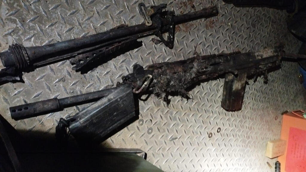 תמונות הנשקים ששימשו את המחבלים שסוכלו לאחר שירו סמוך לג'למה