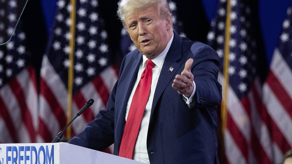 נשיא ארה"ב לשעבר דונלד טראמפ ב כנס שמרני בוושינגטון הבירה 24 בפברואר בצל פריימריז רפובליקניים