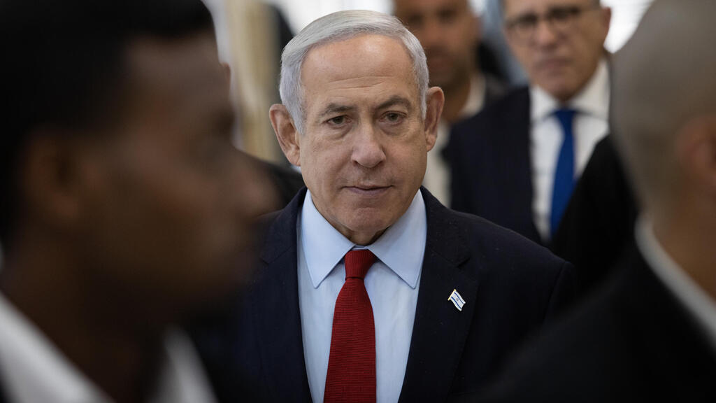 יום העדות השני של ארנון מילצ'ן בתיקי האלפים של נתניהו