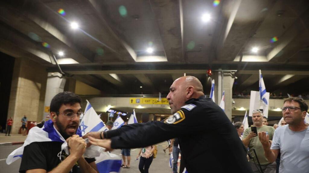 עימותים בהפגנה בנתב"ג 