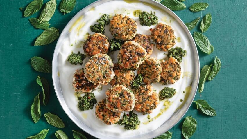 קציצות דגים עם צ'אטני נענע