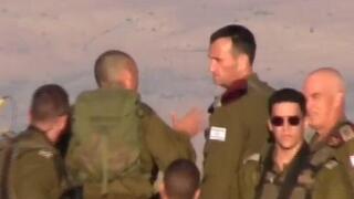 תיעוד של הרמטכ"ל הרצי הלוי, מהצד הלבנוני, במהלך סיור בגבול