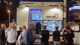 בכירי המשטרה, בניהם מפקד מחוז תל אביב לשעבר עמי אשד