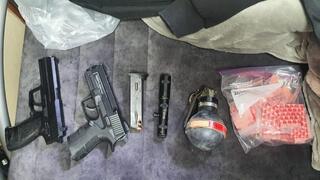 ארסנל נשקים התגלה בביתו של בן 17 מאשדוד