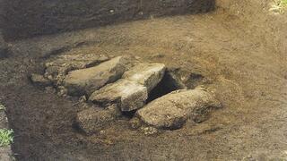 הקבר בו נמצאו שרידי הלוחמת מתקופת הברזל