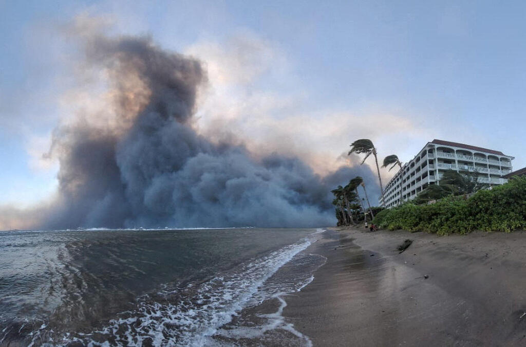 שריפה שריפות יער ב הוואי העיירה להיינה באי מאווי