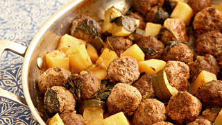 מתכונים סיר קציצות ענק ברוטב שווב