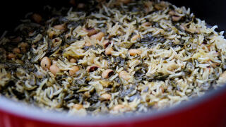 מתכונים אורז עם לוביה ומנגולד 