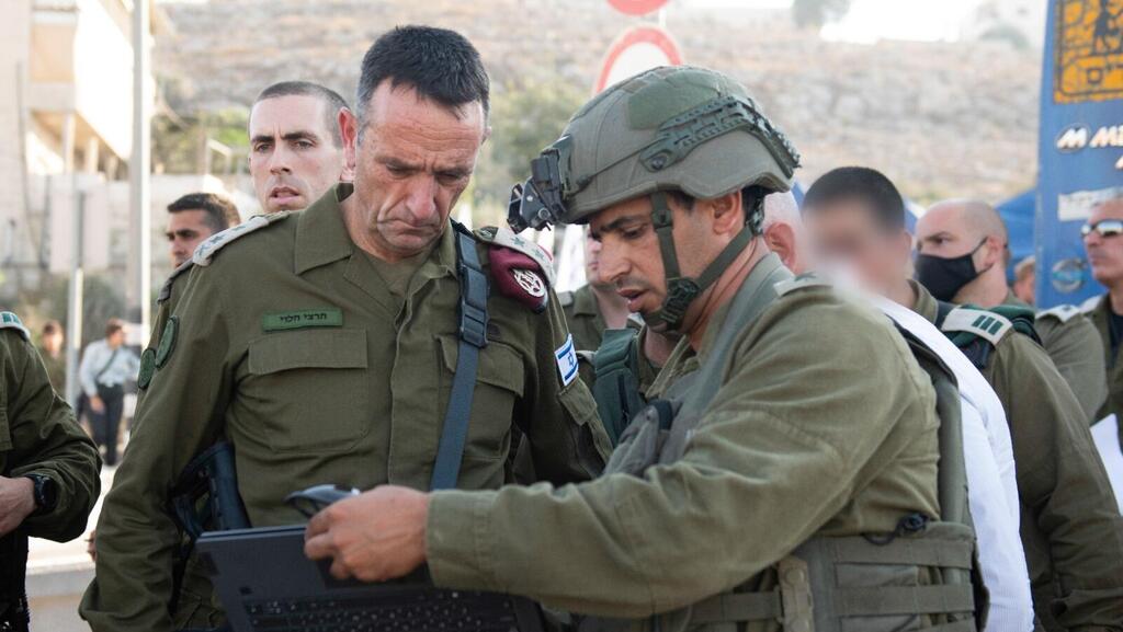הרמטכ"ל הרצי הלוי מגיע לזירת הפיגויע בדרום הר חברון
