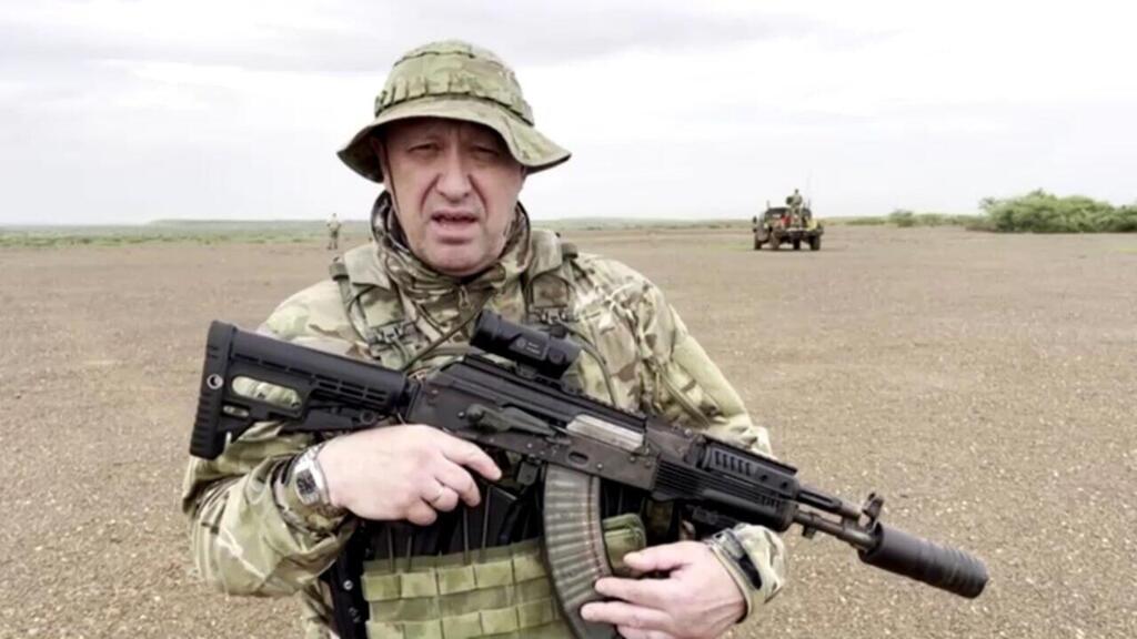 Yevgeny Prigozhin, the head of the Wagner Group of mercenaries, in his first video since the attempted coup (Photo: Reuters) ראש קבוצת וגנר יבגני פריגוז'ין פרסם סרטון ראשון מאז המרד