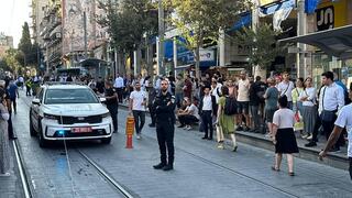 ניידת משטרה פגעה בהולכת רגל על ציר הרכבת הקלה בירושלים