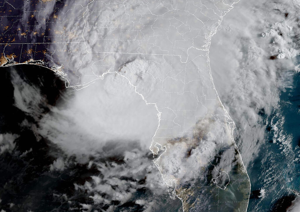 Hurricane Idalia makes landfall on Florida's coast 