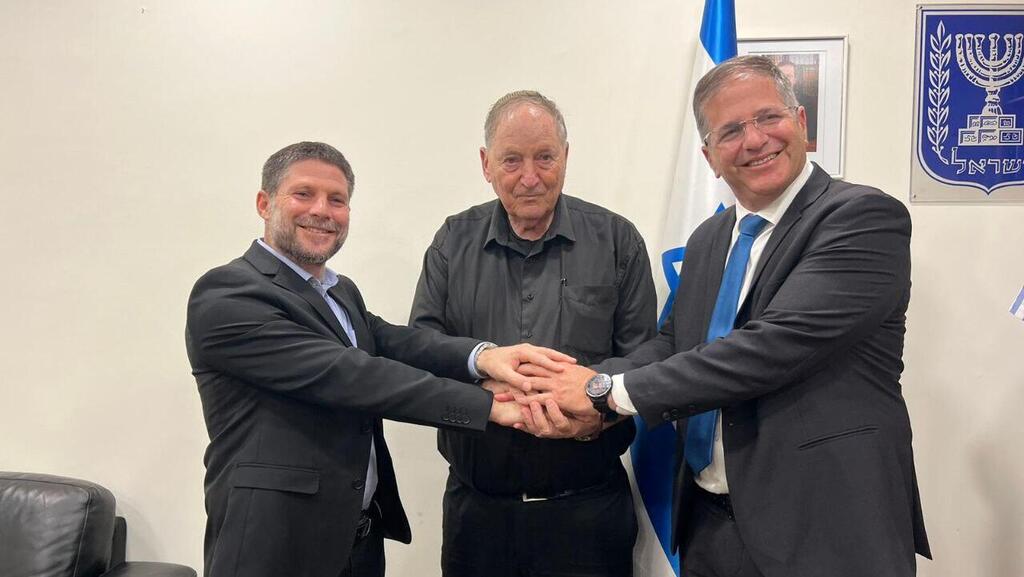 הצהרה לתקשורת של שר החינוך יואב קיש שר האוצר בצלאל סמוטריץ' וראש ארגון המורים רן ארז