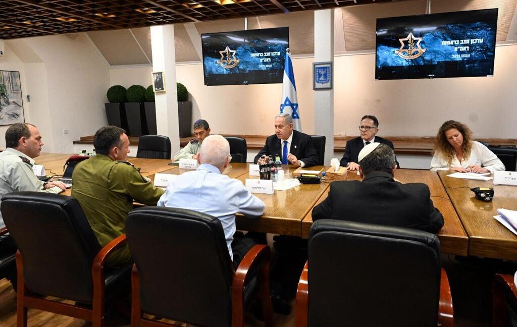 ראש הממשלה בנימין נתניהו מקיים כעת הערכת מצב ביטחונית בקריה בתל אביב