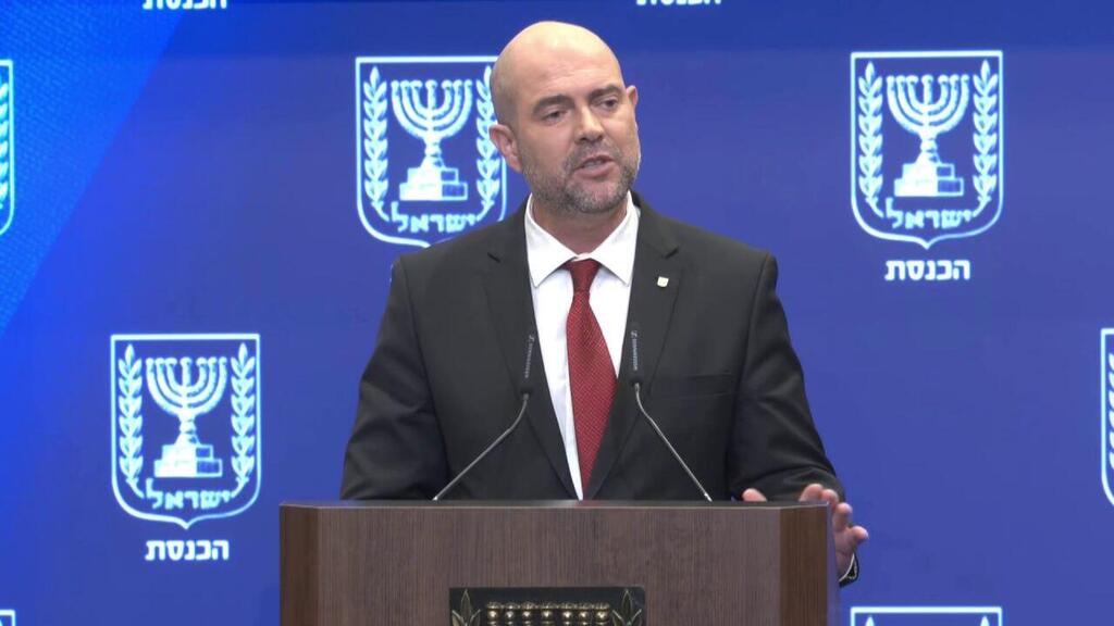 אמיר אוחנה