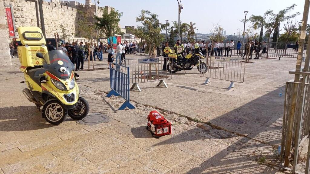פיגוע דקירה שער יפו ירושלים 