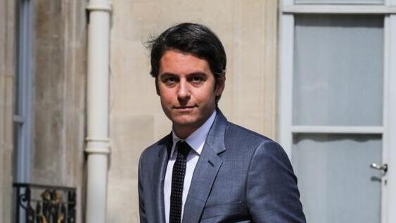 גבריאל אטל, שר החינוך של צרפת