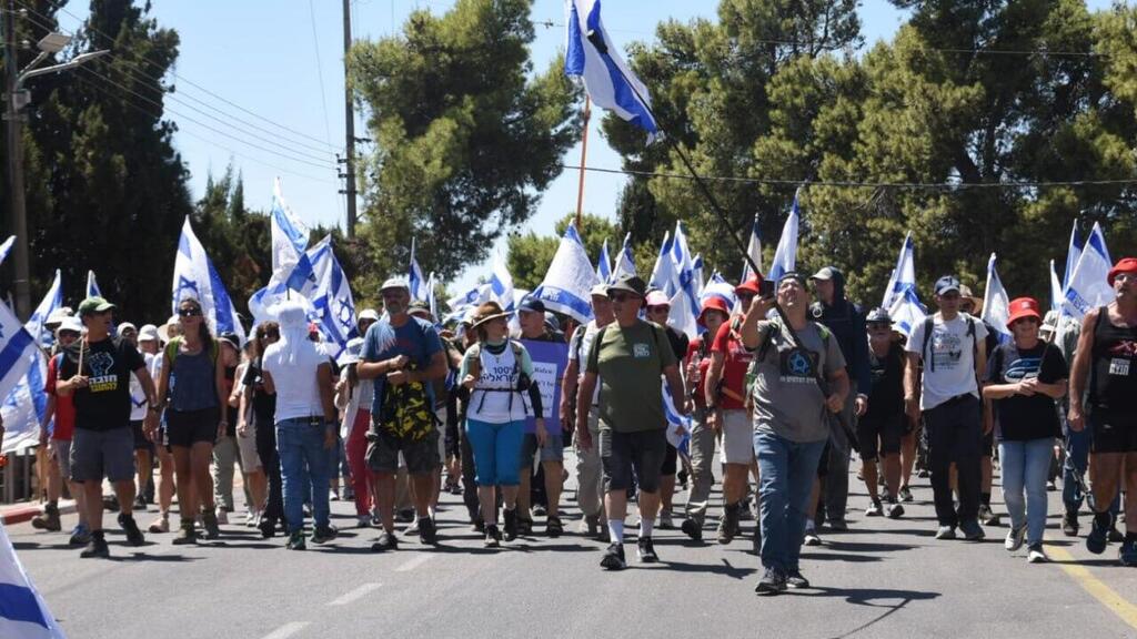 צעדת מסע לחיזוק הדמוקרטיה בצפת