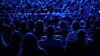  אולם קולנוע קהל אילוס אילוסטרציה