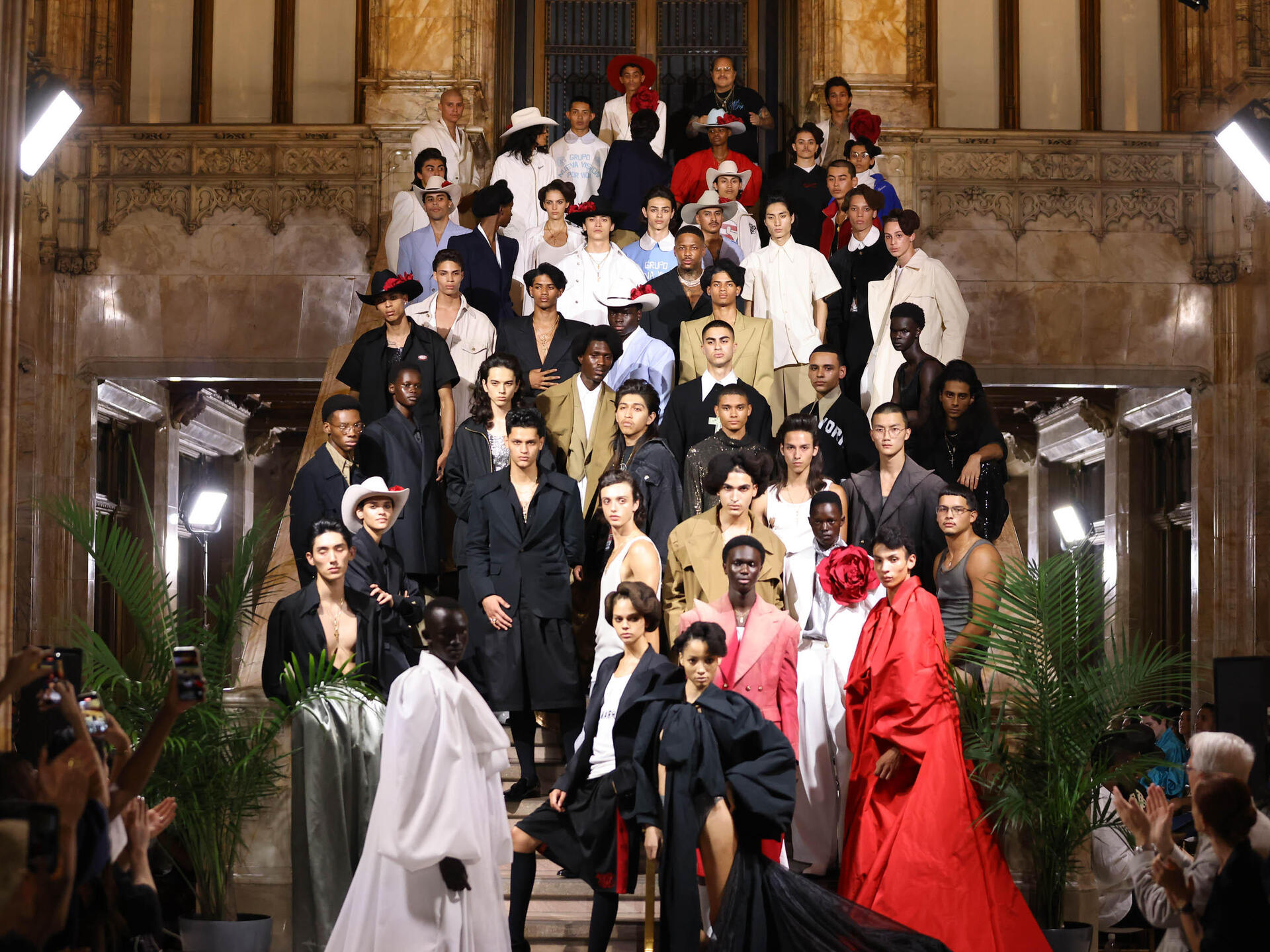 תצוגת האופנה של ווילי צ'וואריה בניו יורק, ספטמבר 2023