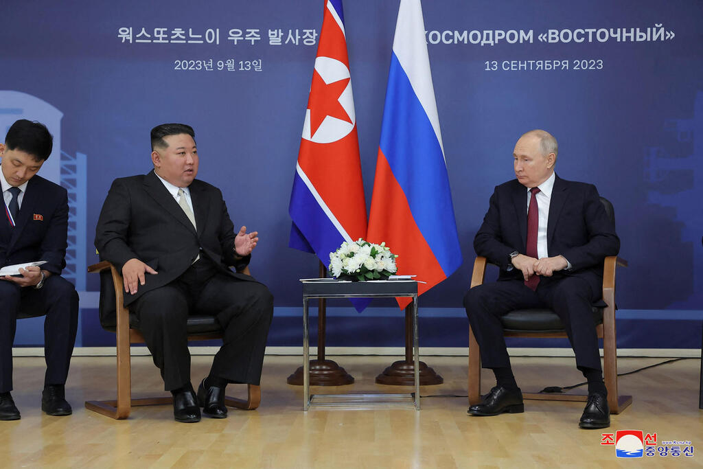 ולדימיר פוטין ו קים ג'ונג און מפגש פסגה ב רוסיה