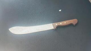 הסכין שנתפסה על תושב עזה בתחנת רכבת סבידור בתל אביב