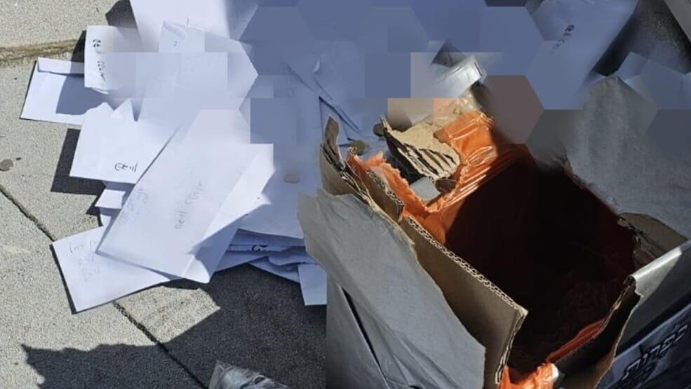 הכסף שנשדד  מקופת פדיון כפרות בערב יום הכיפורים בכפר סבא