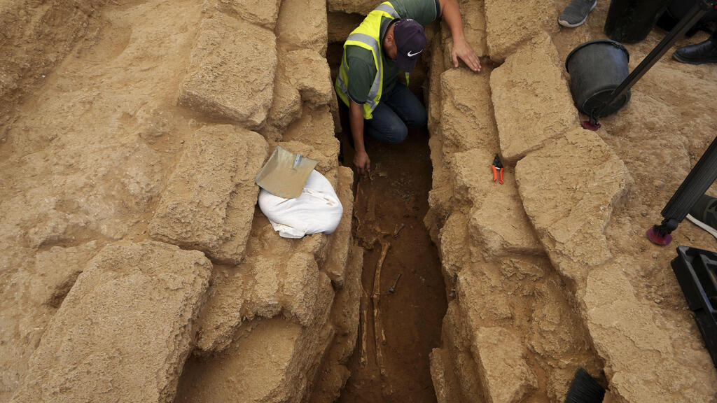 AP_Gaza_Ancient_Graves_92962--172d8045767.jpg