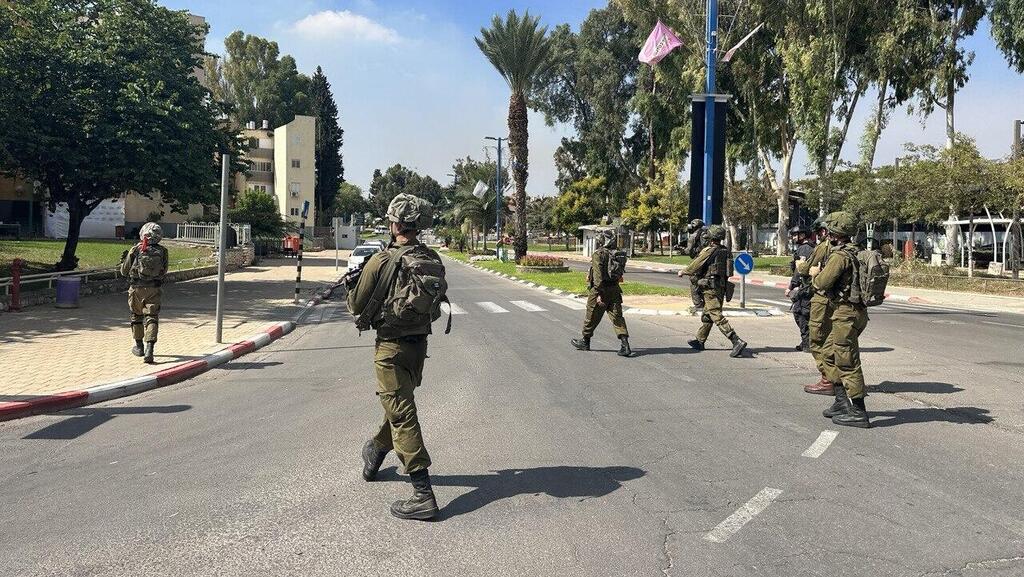 חיילים סורקים את רחובות העיר שדרות