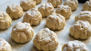 מעמול תמרים ואגוזים