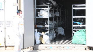 מתחם זיהוי הגופות "שורה" ברמלה לאחר הטבח בדרום